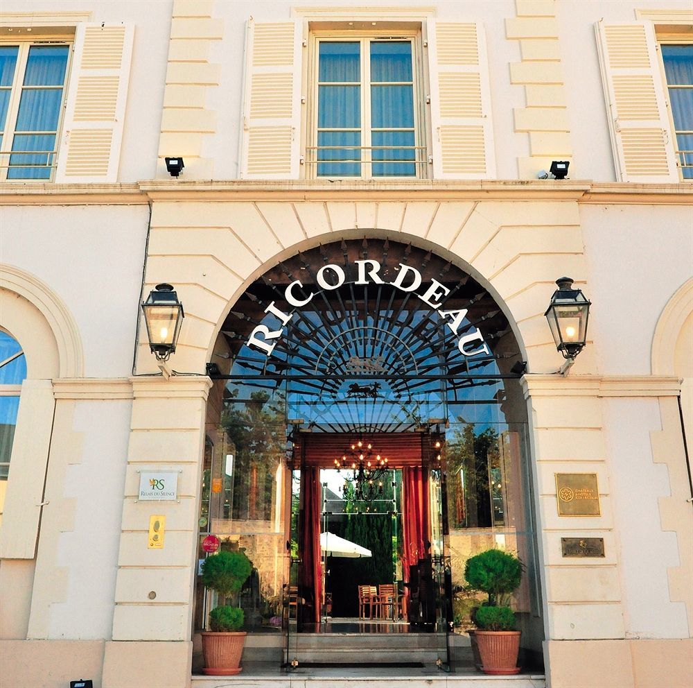 Hotel-Restaurant Ricordeau Loué エクステリア 写真