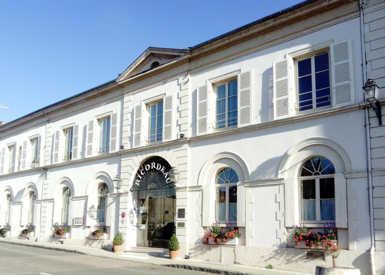 Hotel-Restaurant Ricordeau Loué エクステリア 写真