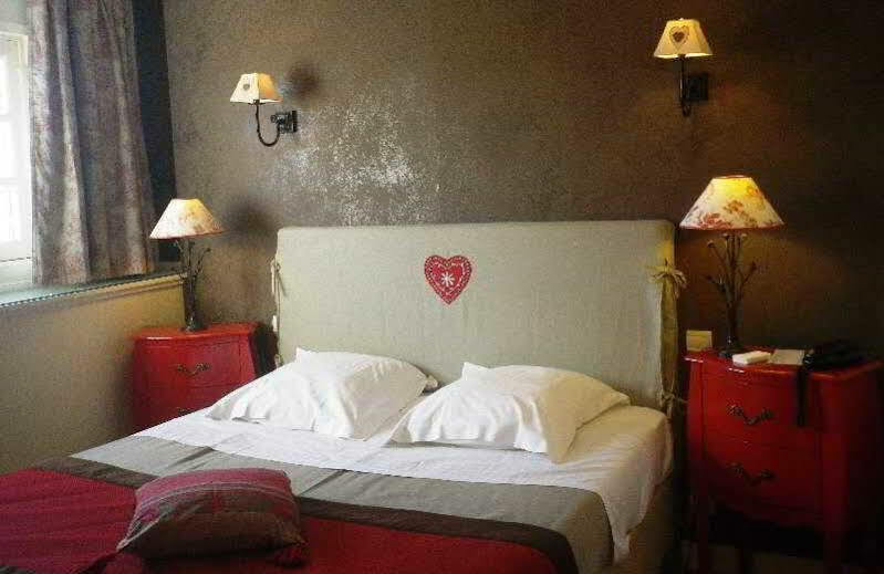 Hotel-Restaurant Ricordeau Loué エクステリア 写真